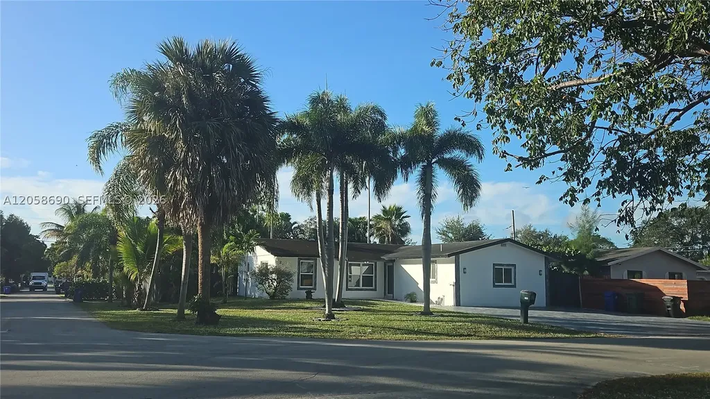 2900 SW 16th Street Fort Lauderdale FL 33312