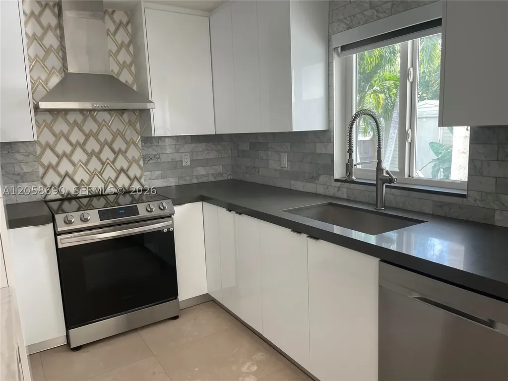 2900 SW 16th Street Fort Lauderdale FL 33312