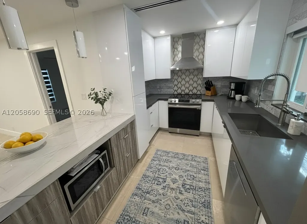 2900 SW 16th Street Fort Lauderdale FL 33312