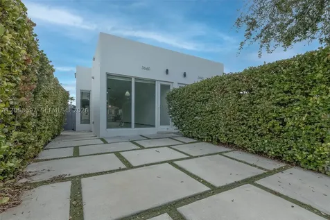 3662 SW 24th Terrace Miami FL 33145