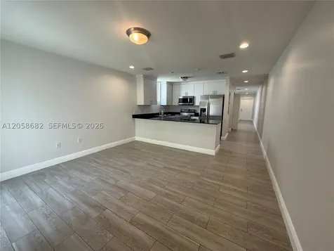 16 E Street Hialeah FL 33010