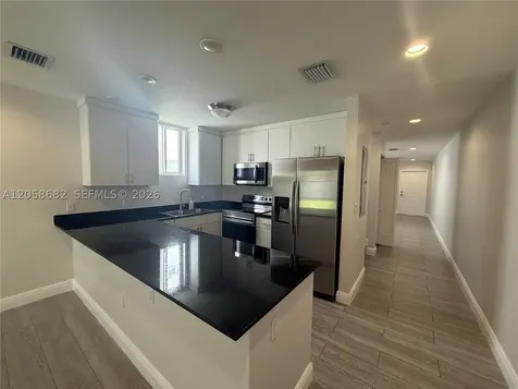 16 E Street Hialeah FL 33010