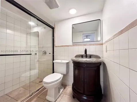 2925 W 80th Street Hialeah FL 33018