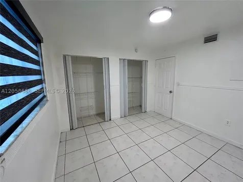 2925 W 80th Street Hialeah FL 33018