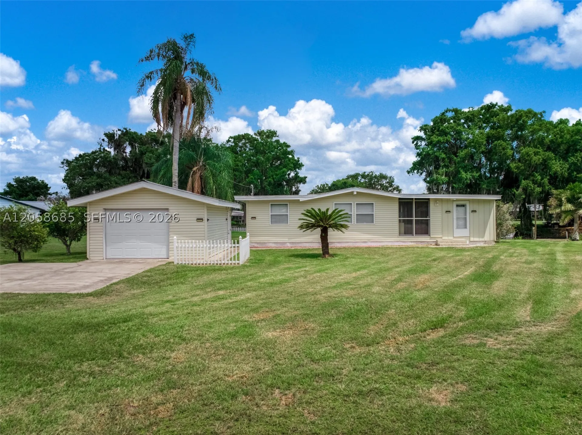 221 Speckled Perch Point Other City - In The State Of Florida FL 33857
