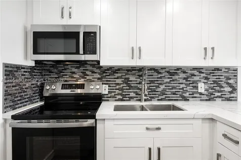 16740 NE 9th Avenue North Miami Beach FL 33162