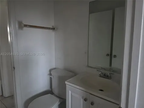 5525 W 24th Way Hialeah FL 33016