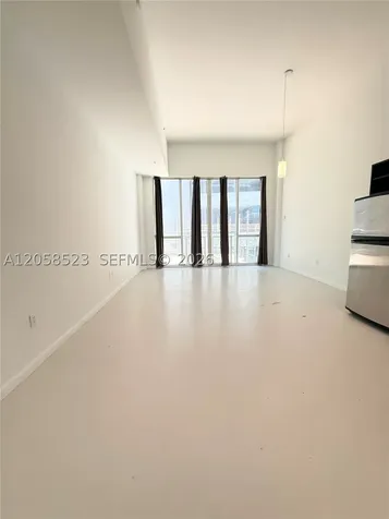 244 Biscayne Bl Miami FL 33132
