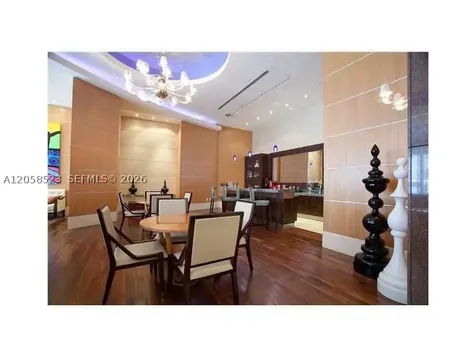 244 Biscayne Bl Miami FL 33132