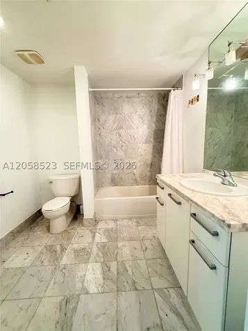 244 Biscayne Bl Miami FL 33132