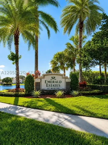 16445 Sapphire Place Weston FL 33331