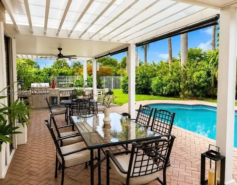 16445 Sapphire Place Weston FL 33331