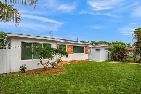 1271 NE 159th Street North Miami Beach FL 33162