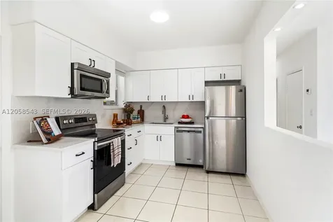 1271 NE 159th Street North Miami Beach FL 33162