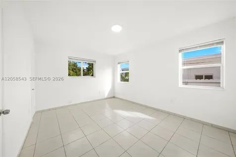 1271 NE 159th Street North Miami Beach FL 33162