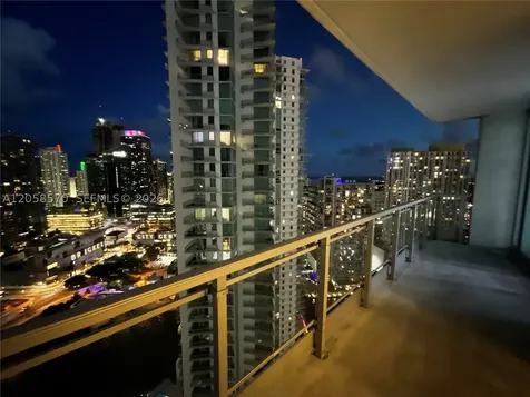90 SW 3rd Street Miami FL 33130