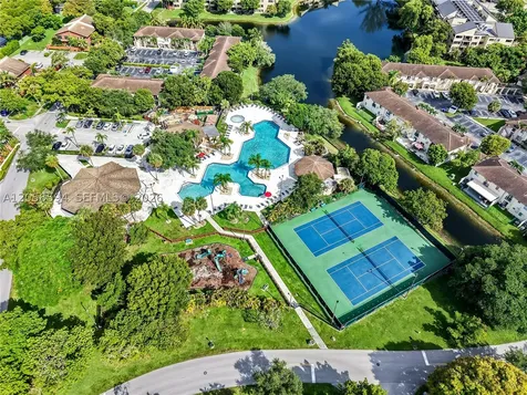 7123 SW 115th Place Miami FL 33173