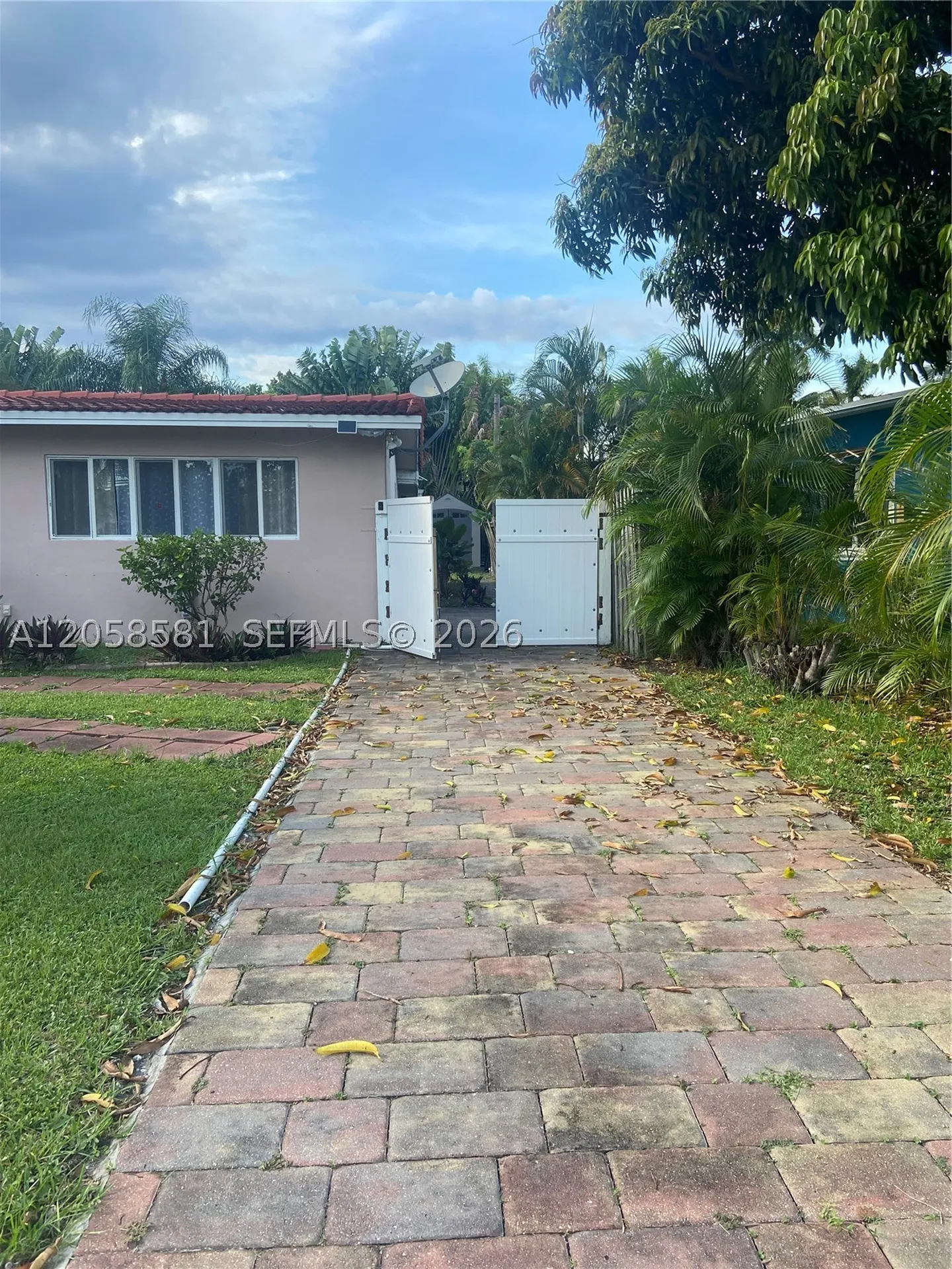 2349 NE 9th Street Pompano Beach FL 33062
