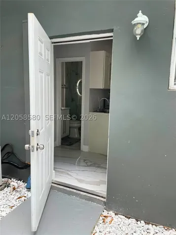 40 Sutton Road West Park FL 33023