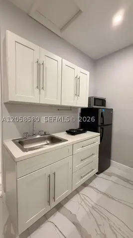 40 Sutton Road West Park FL 33023