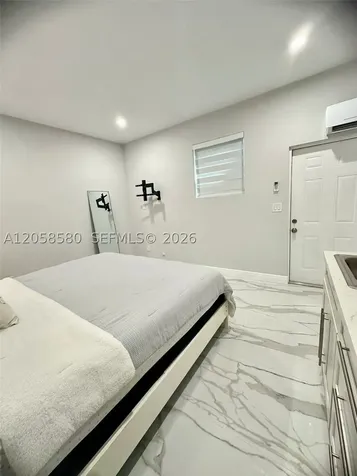 40 Sutton Road West Park FL 33023