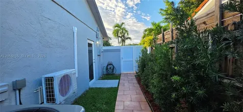 15182 SW 69th Street Miami FL 33193