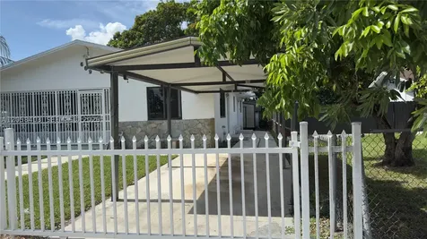 669 W 23rd Street Hialeah FL 33010