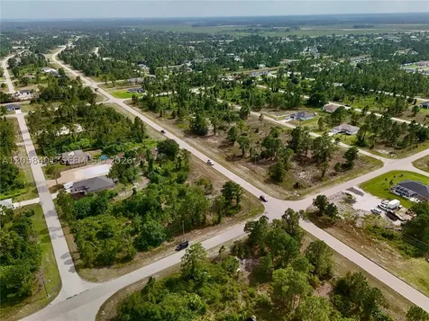 1041 Columbus Boulevard Lehigh Acres FL 33974