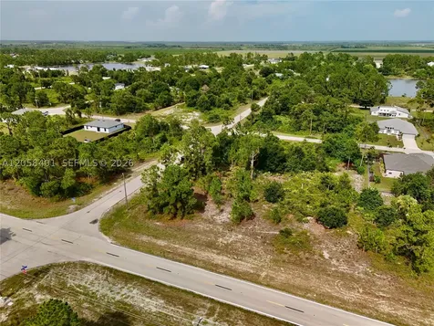 1041 Columbus Boulevard Lehigh Acres FL 33974