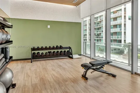 77 SE 5th Street Miami FL 33131