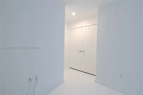 851 NE 1st Avenue Miami FL 33132