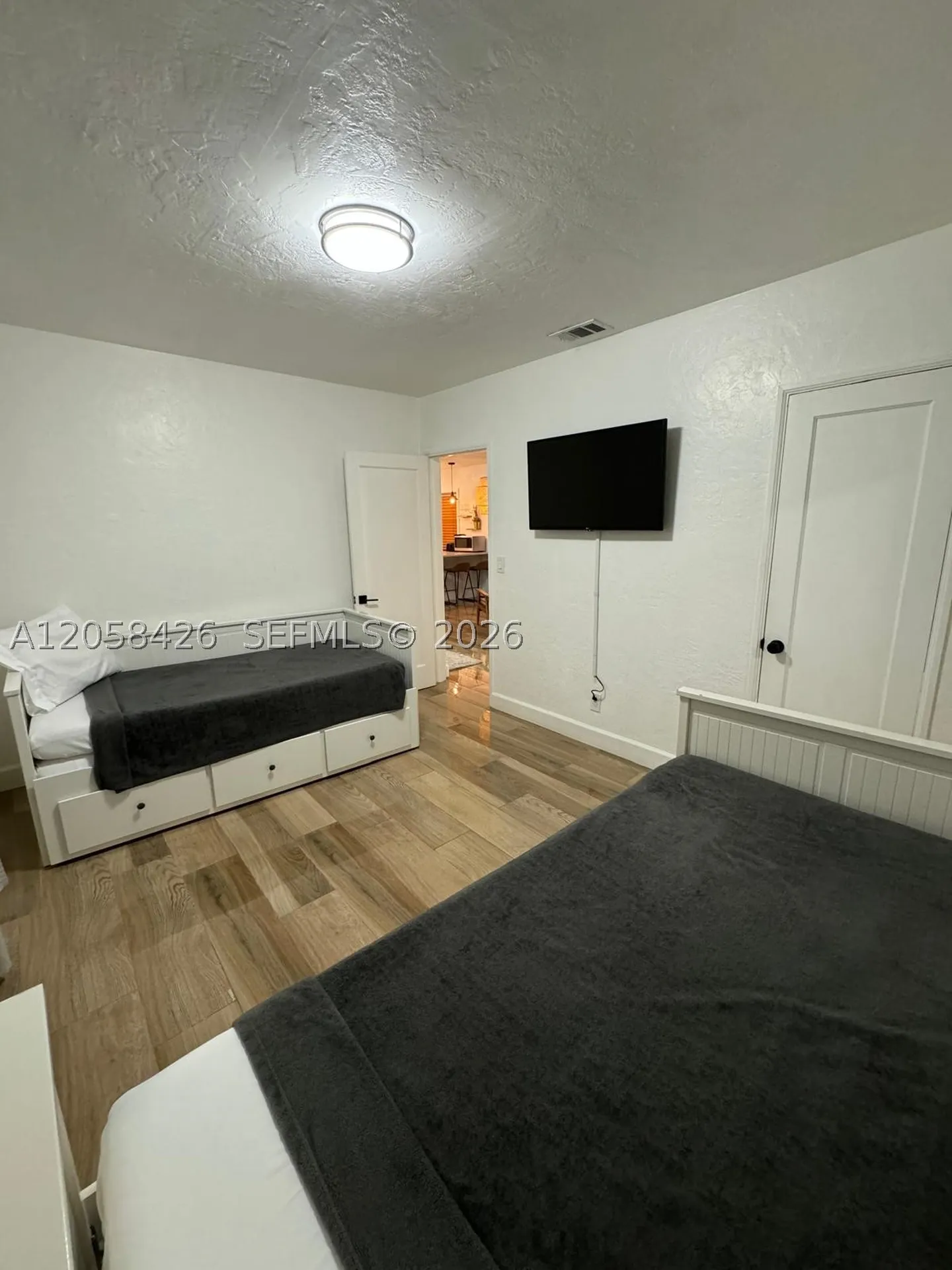 207 SW 11th Street Fort Lauderdale FL 33315