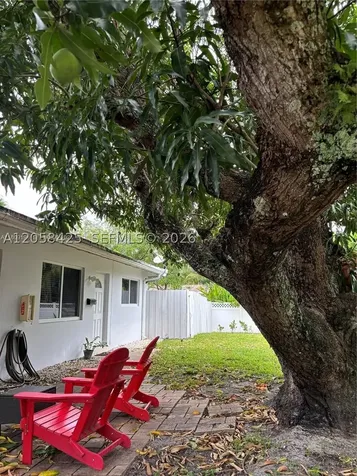1061 NE 34th Oakland Park FL 33334