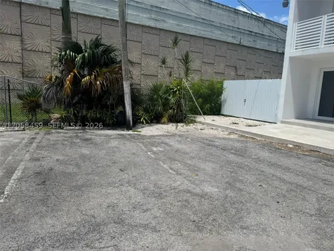 3315 NW 13th Terrace Miami FL 33125
