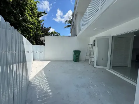 3315 NW 13th Terrace Miami FL 33125