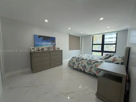 1800 Collins Avenue Miami Beach FL 33139