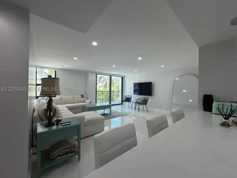 1800 Collins Avenue Miami Beach FL 33139