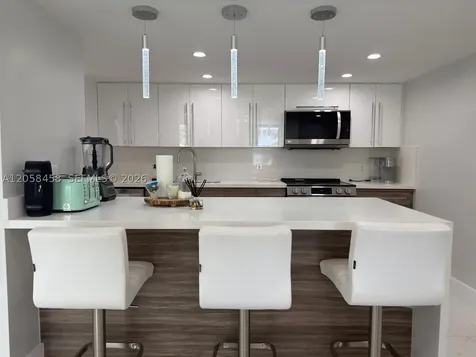 1800 Collins Avenue Miami Beach FL 33139