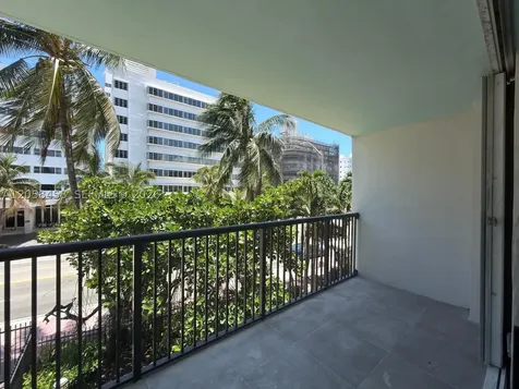1800 Collins Avenue Miami Beach FL 33139