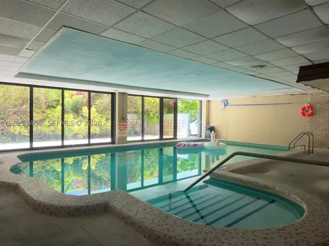 1800 Collins Avenue Miami Beach FL 33139