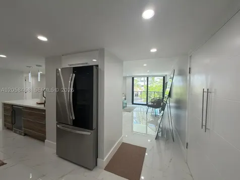 1800 Collins Avenue Miami Beach FL 33139