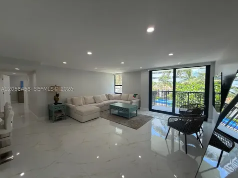 1800 Collins Avenue Miami Beach FL 33139