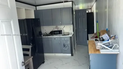 19393 NW 30ct Miami Gardens FL 33023