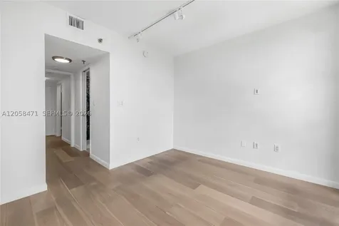 9 Island Avenue Miami Beach FL 33139