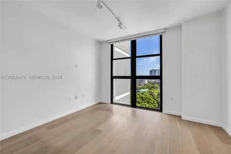 9 Island Avenue Miami Beach FL 33139