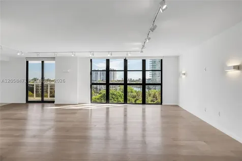 9 Island Avenue Miami Beach FL 33139