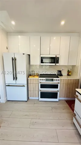 1668 SW 20th Street Miami FL 33145