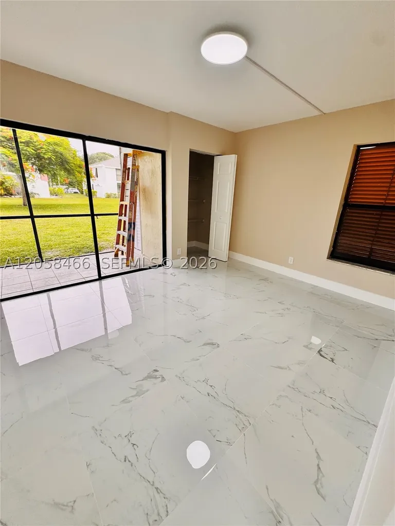 3939 NE 5th Avenue Boca Raton FL 33431