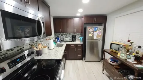 8015 SW 107th Avenue Miami FL 33173