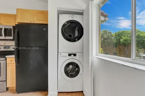 7851 NW 6th Street Pembroke Pines FL 33024